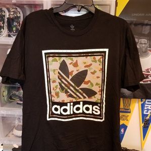 Used Adidas Camo Logo t shirt sz Large